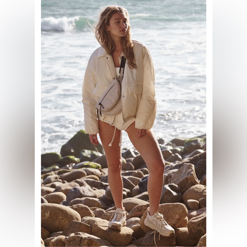 New FP Movement Off The Bleachers Drawcord Jacket. M - Picture 4 of 15